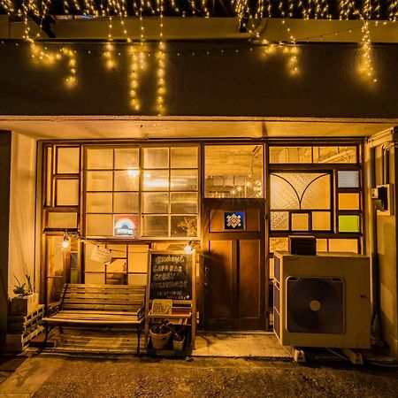 Artbar & Guesthouse Ennova Атами Екстериор снимка