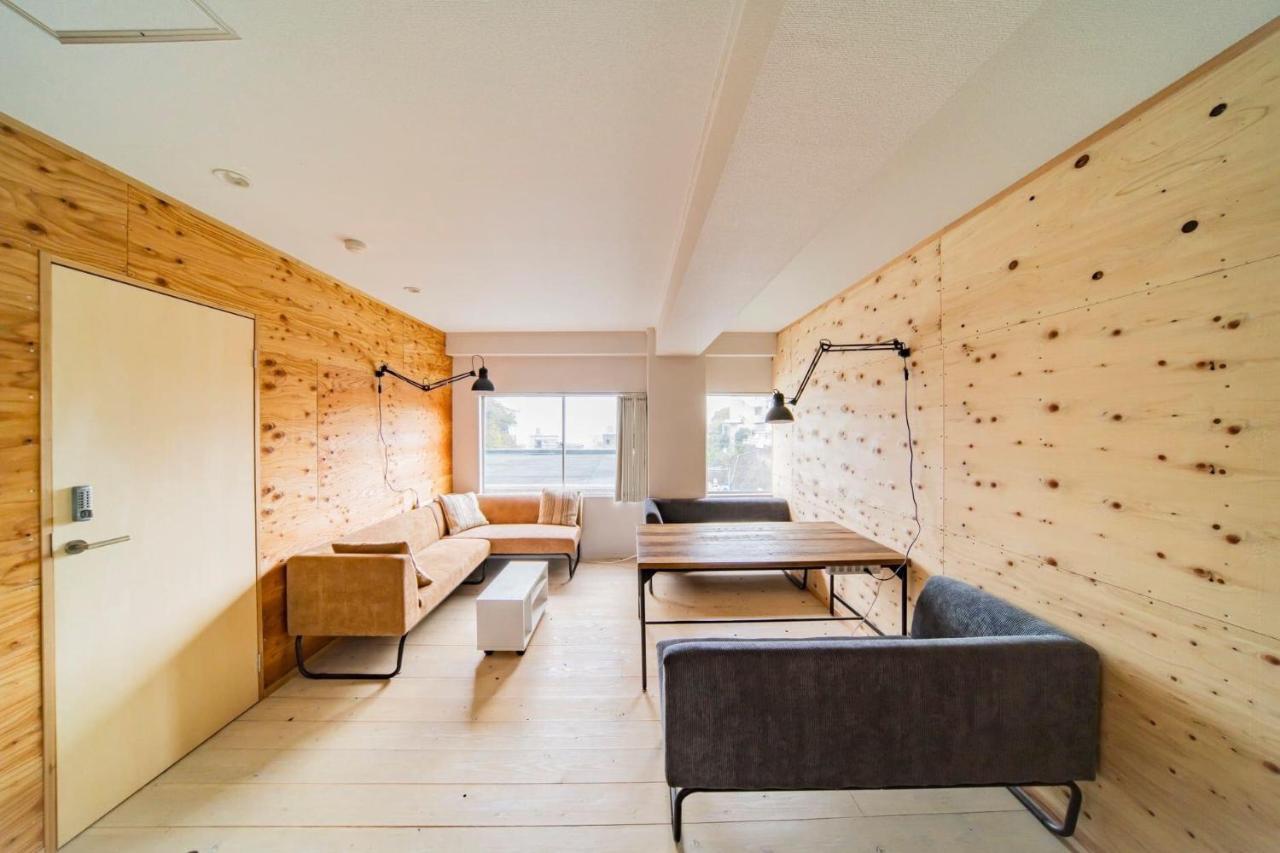 Artbar & Guesthouse Ennova Атами Екстериор снимка