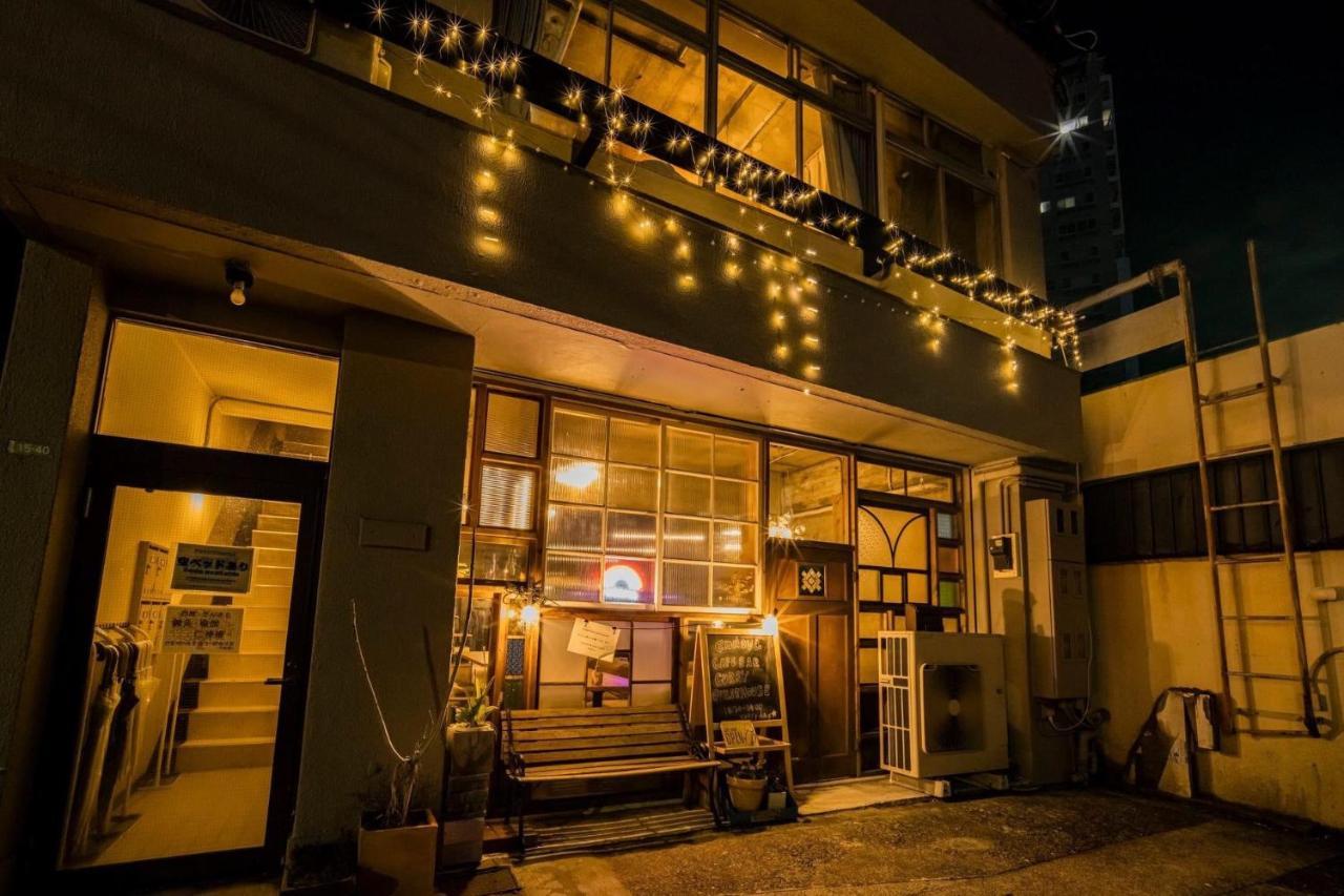 Artbar & Guesthouse Ennova Атами Екстериор снимка