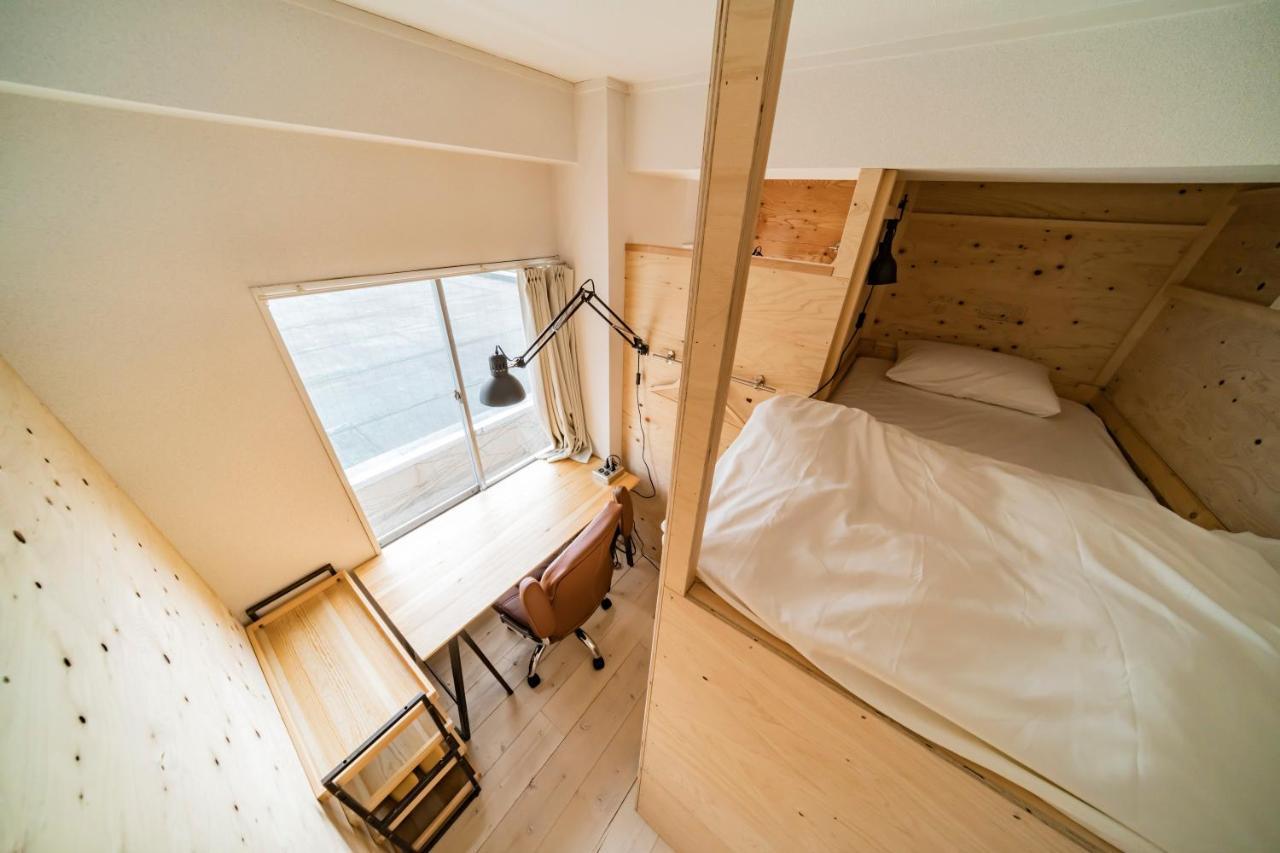 Artbar & Guesthouse Ennova Атами Екстериор снимка